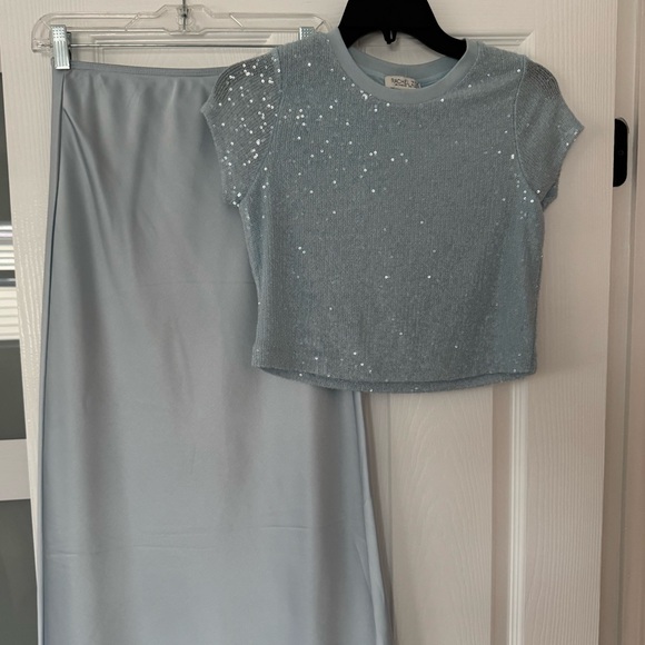 Rachel Zoe Powder Blue Sequin Crop Top - Picture 6 of 10